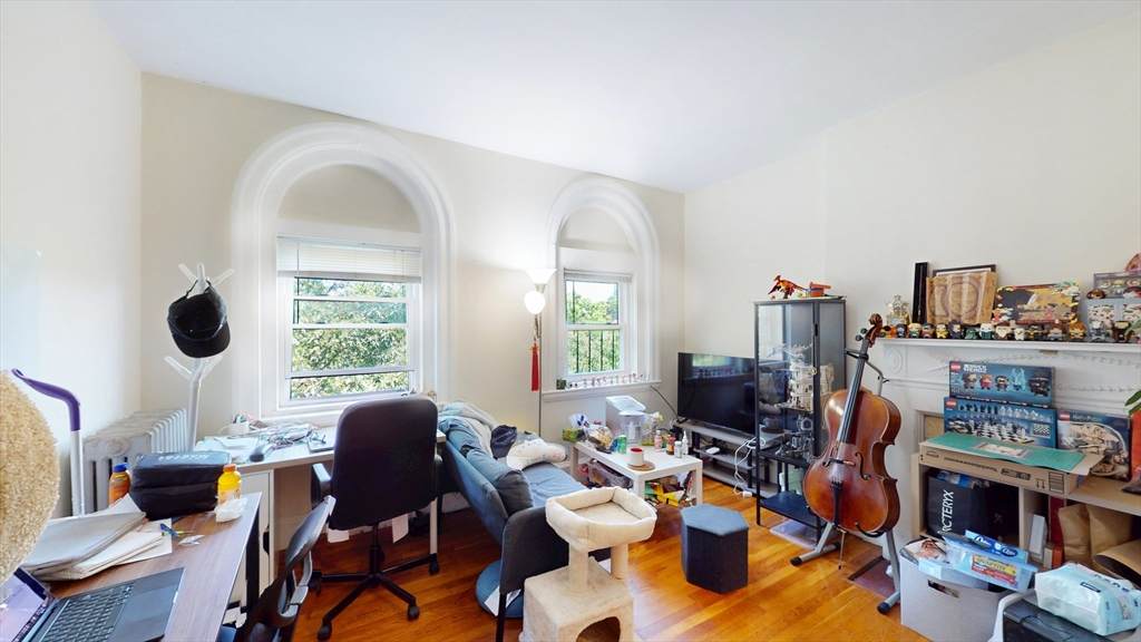 1071 Beacon St - Photo 1