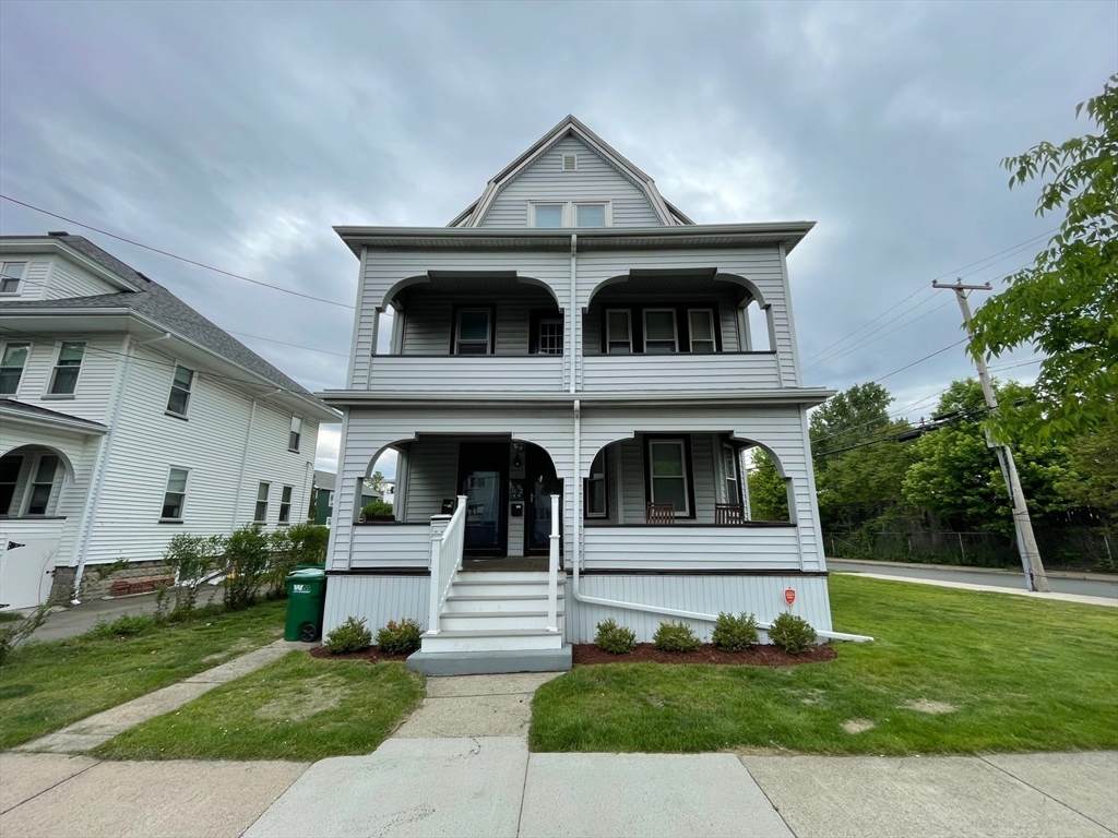 92 Surrey Street - Photo 1