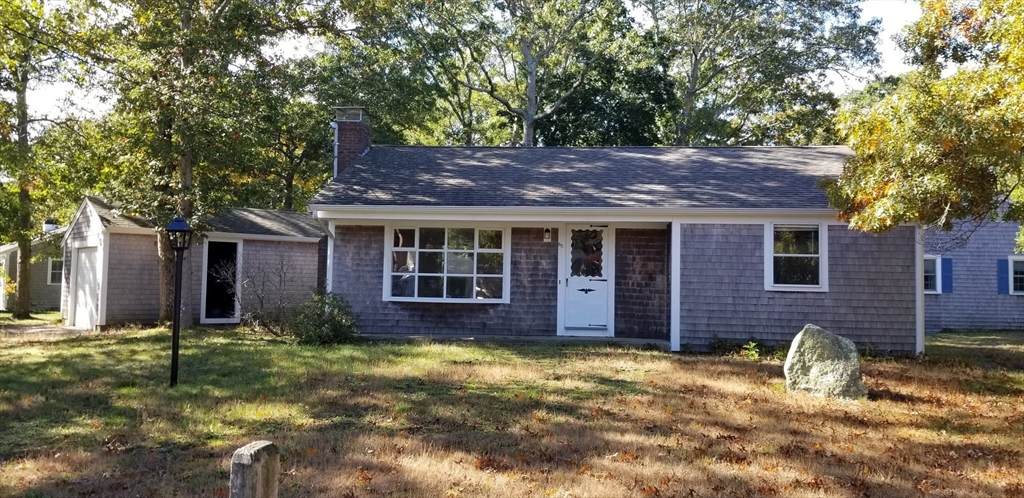 85 Castlewood Cir - Photo 1