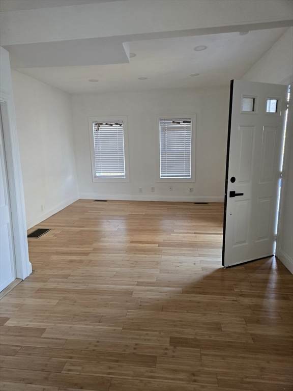 137 Clapp - Photo 1