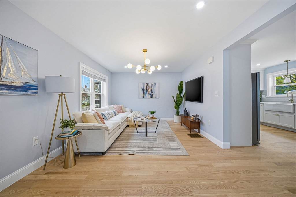 https://bt-photos.global.ssl.fastly.net/mlspin/orig_boomver_1_73528721_2.jpg