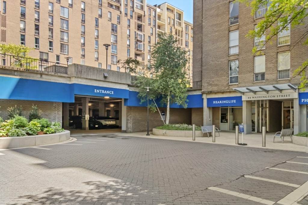 44 Washington St - Photo 1