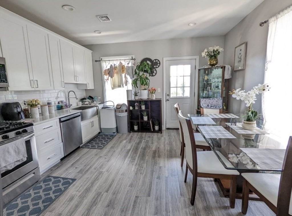 143 London Street - Photo 1