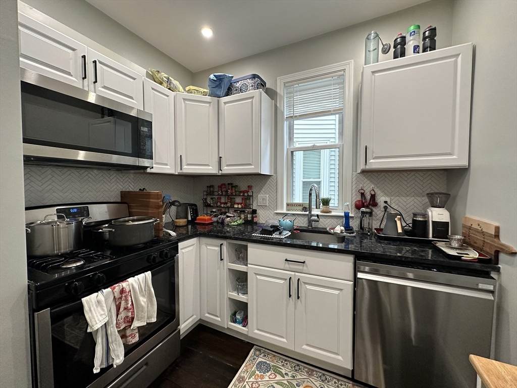 11 Priesing St - Photo 1