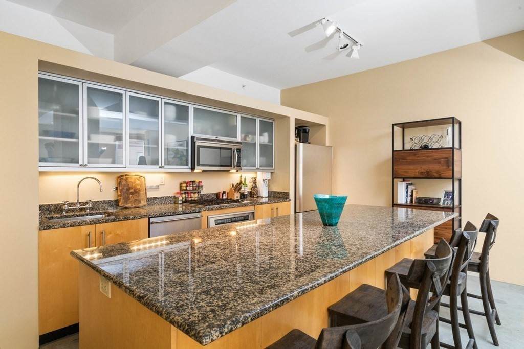 1313 Washington - Photo 1
