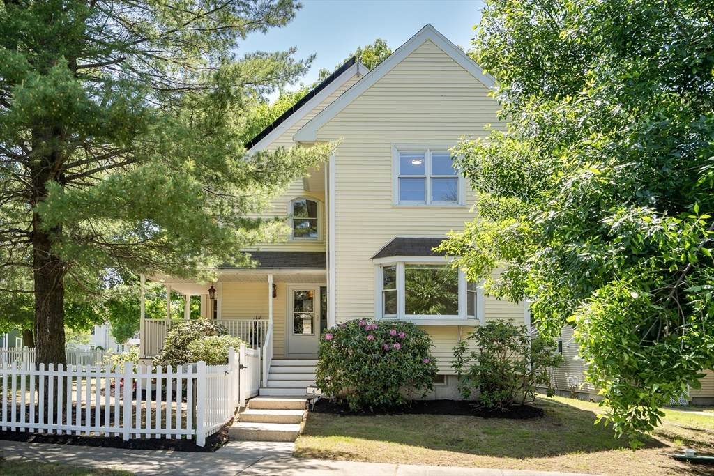4 Rebecca Road - Photo 1