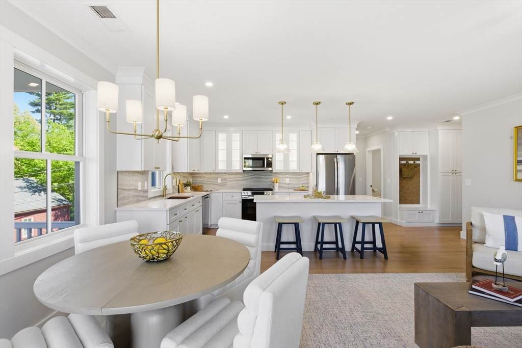 67 Queen St - Photo 1