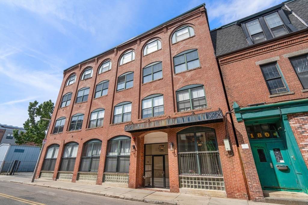 172-178 Green St - Photo 1