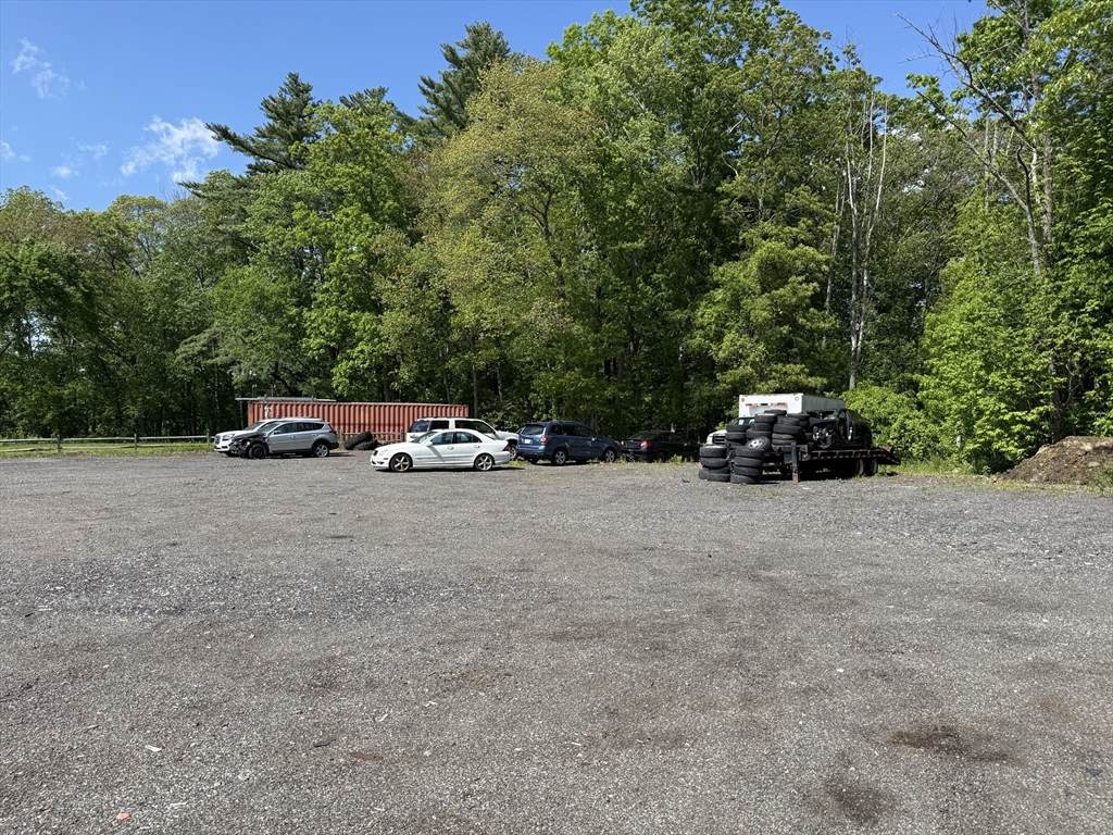 33 Buttonwood Road - Photo 1