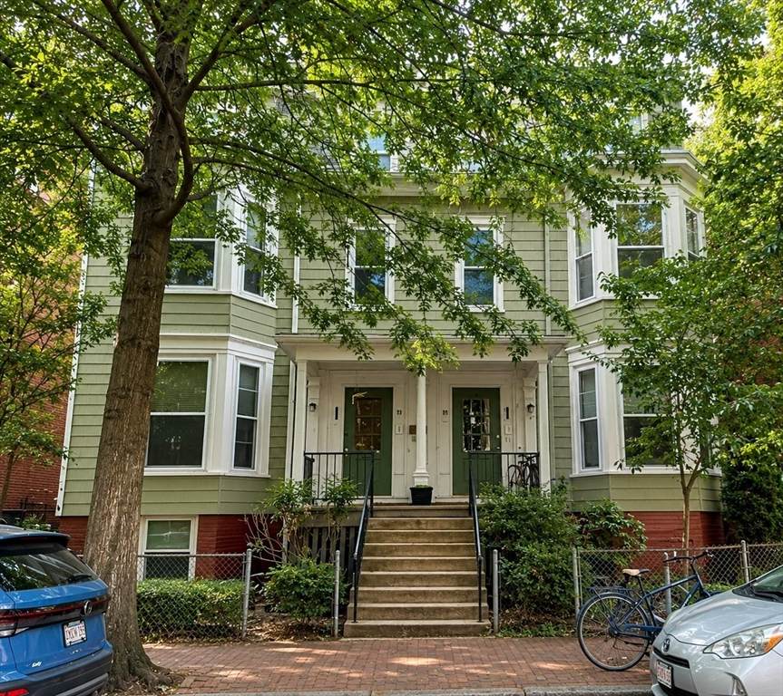23-25 Inman St - Photo 1