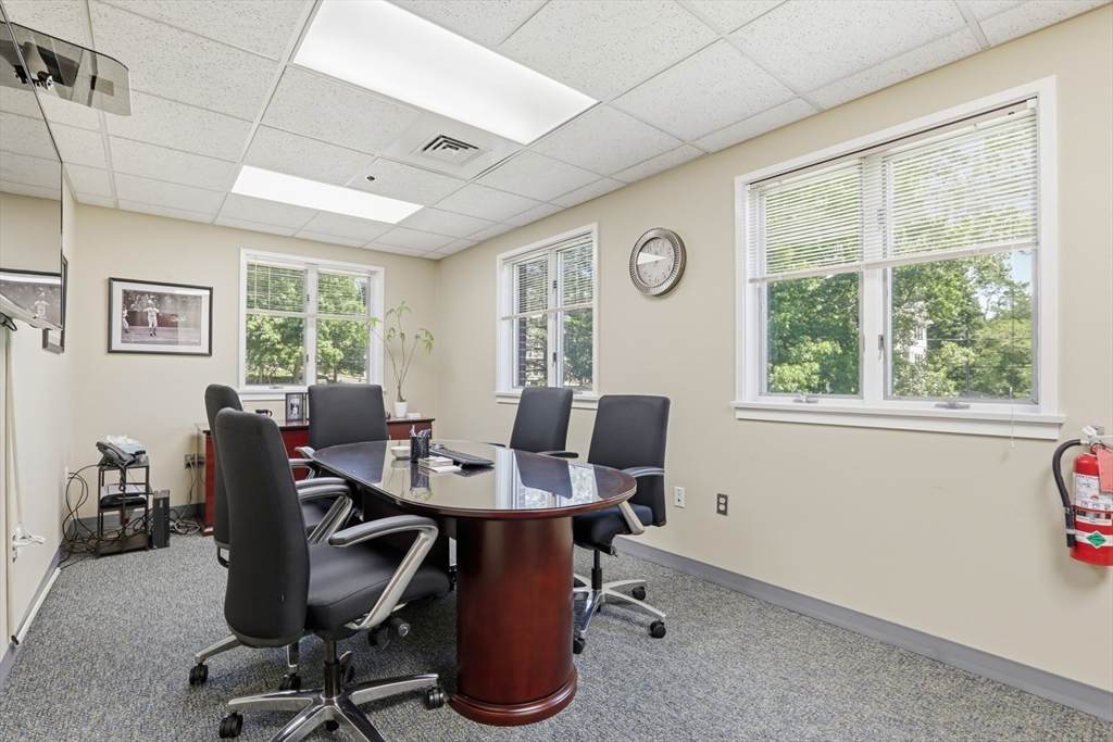 100 Conifer Hill Dr - Photo 1