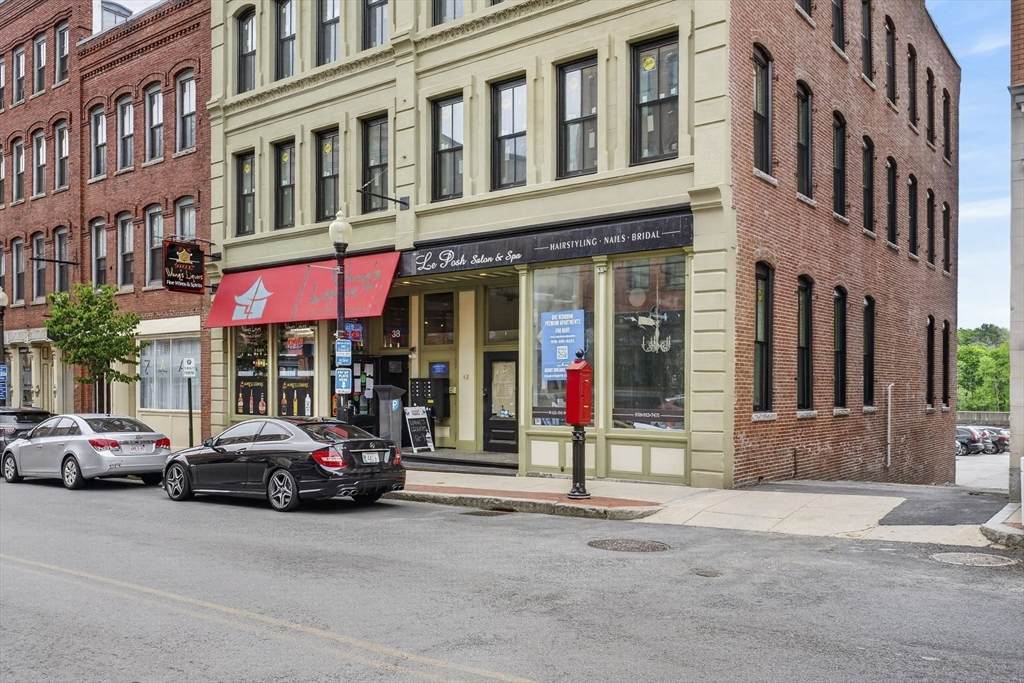 42 Washington St - Photo 1