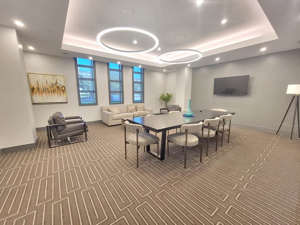1650 Commonwealth Ave - Photo 1