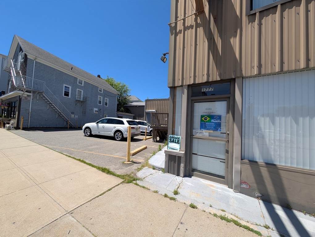1777-1791 S Main St - Photo 1