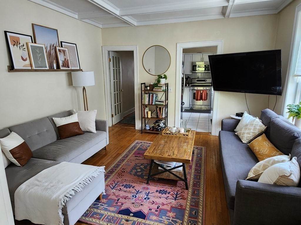 55 Thatcher - Photo 1