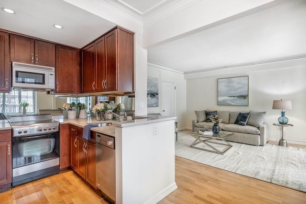 20 Chapel St - Photo 1