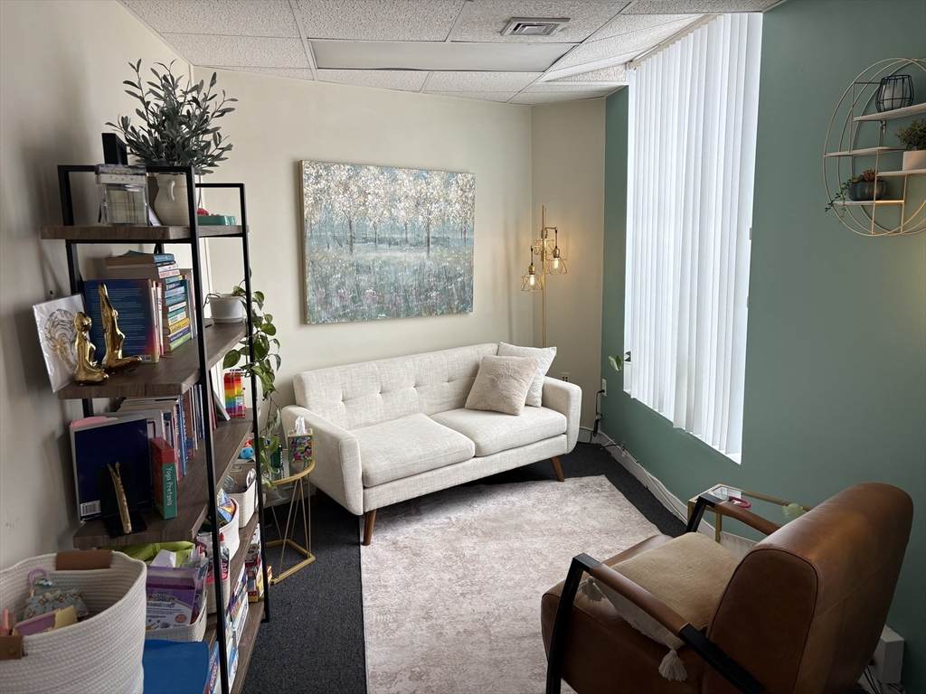 15 Cypress St - Photo 1