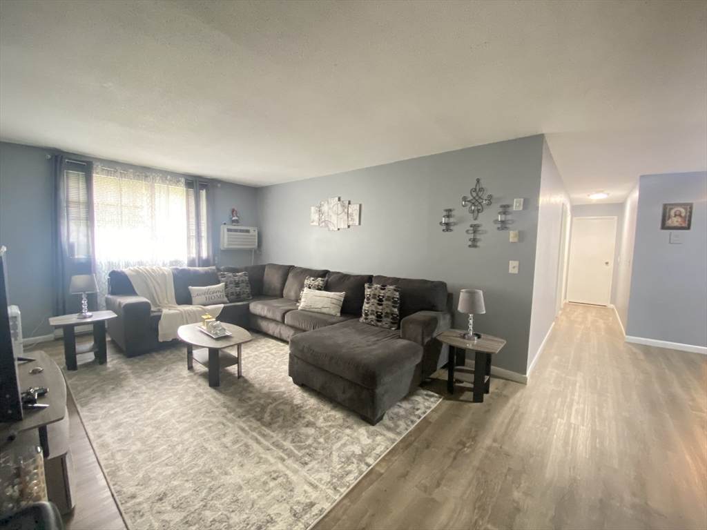 15 Weld Street - Photo 1