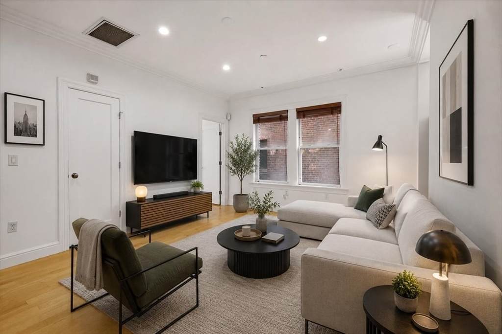 7 Stillman Pl - Photo 1
