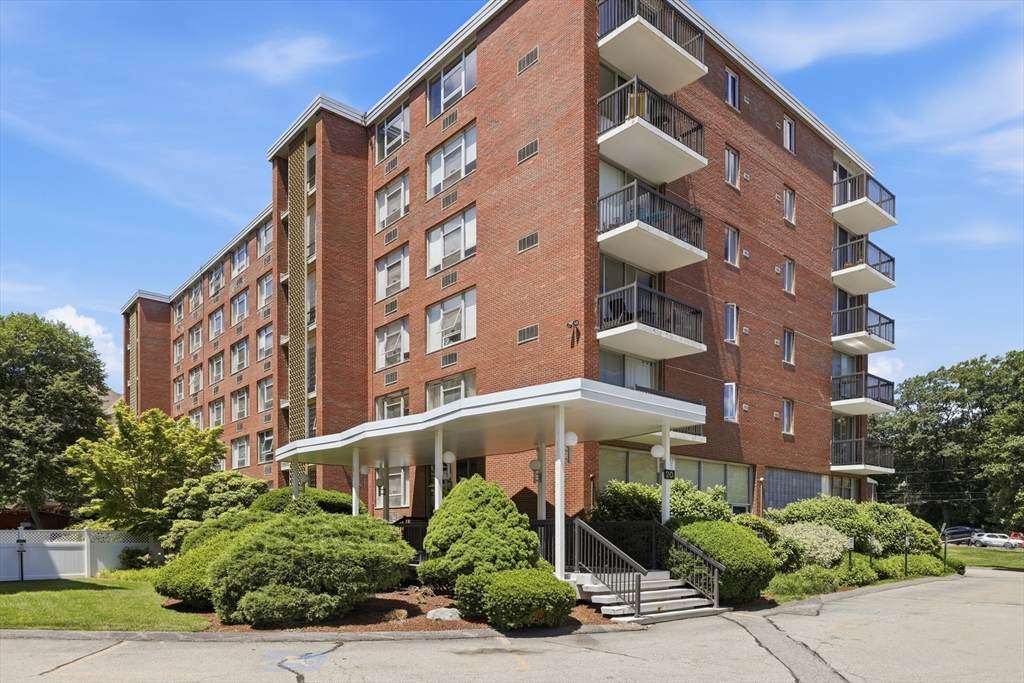20 Hammond Pond Pkway - Photo 1