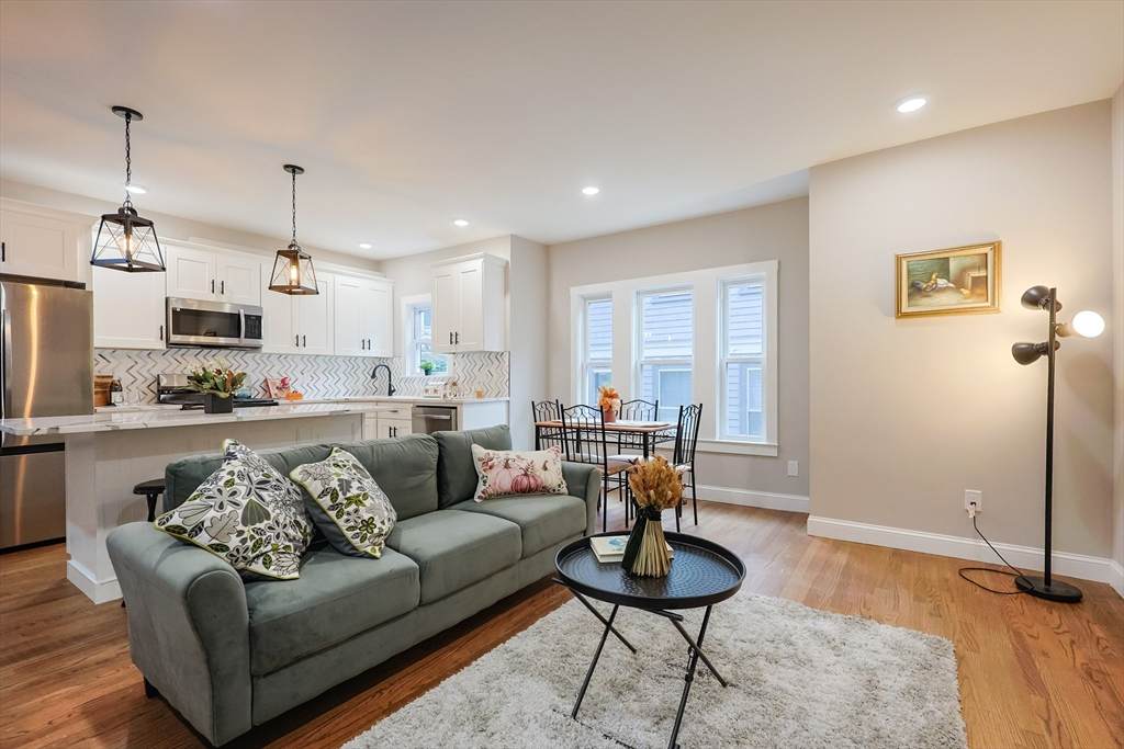 11 Watson St - Photo 1
