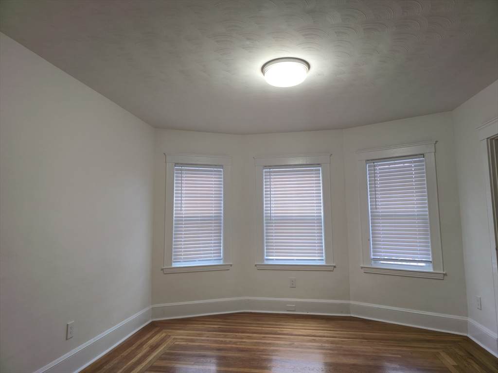 105 Fuller St - Photo 1