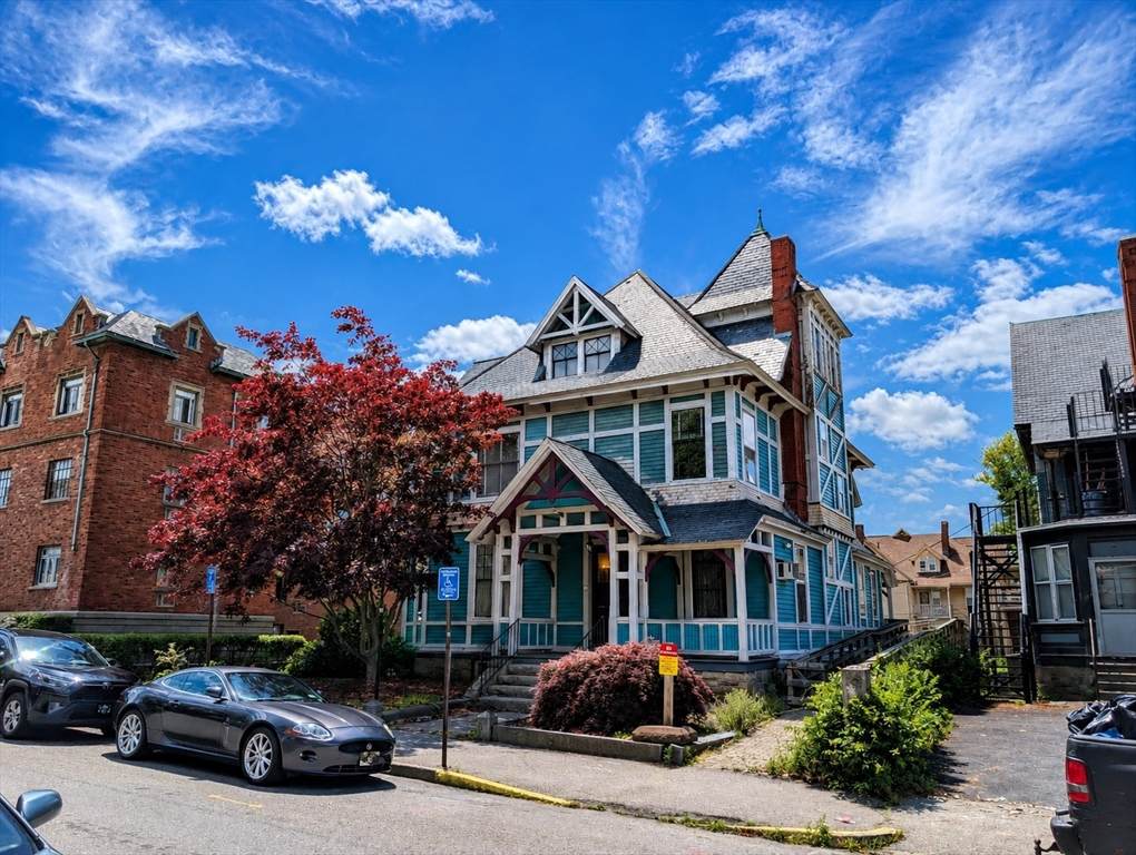 23 Fruit St - Photo 1
