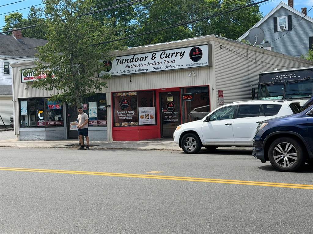902 Main St - Photo 1