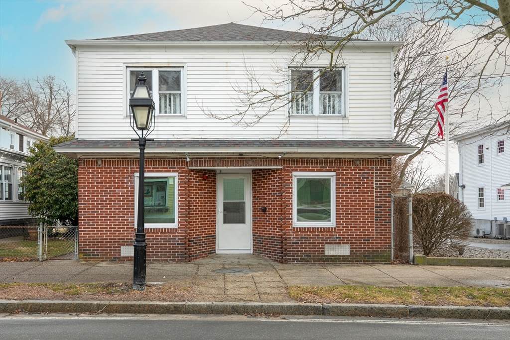 546 Main Street - Photo 1