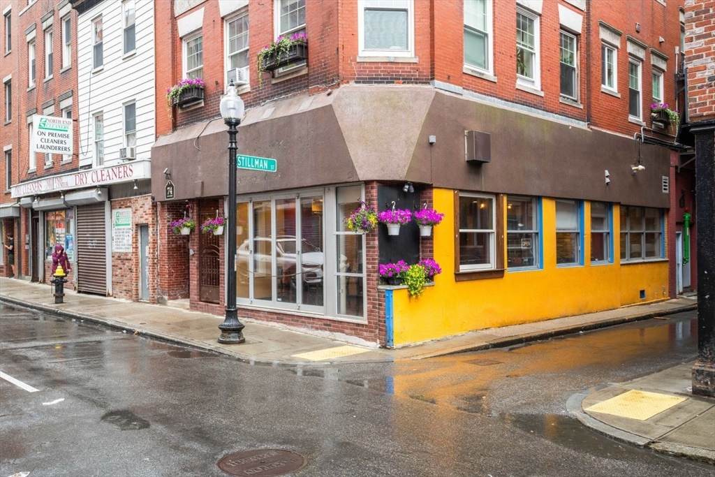 76 Salem Street - Photo 1