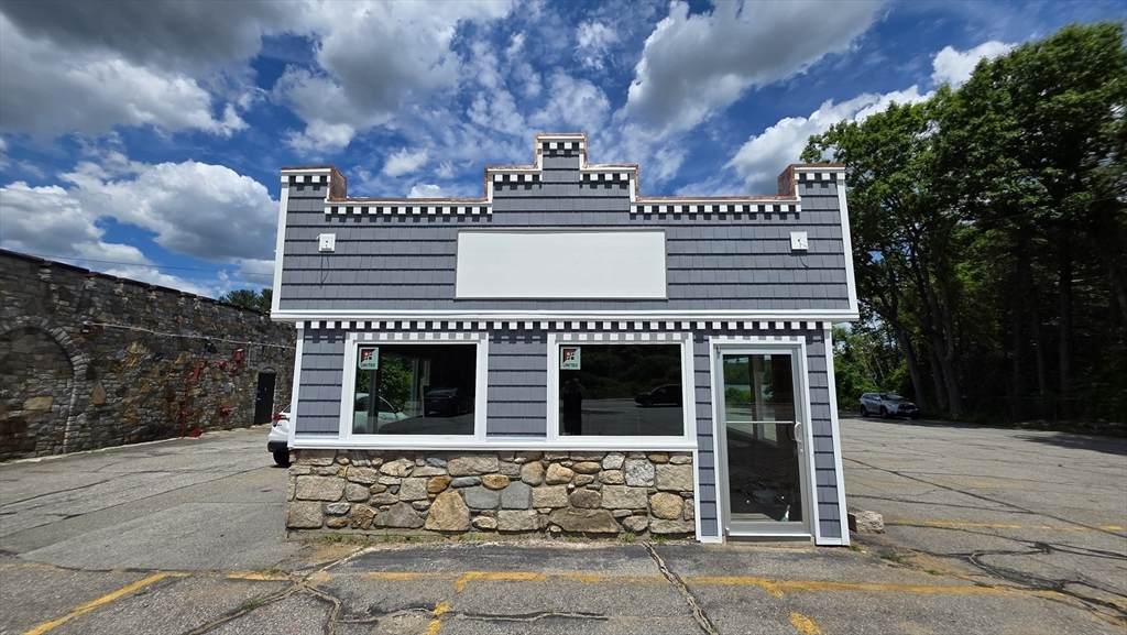 1230 Main St - Photo 1