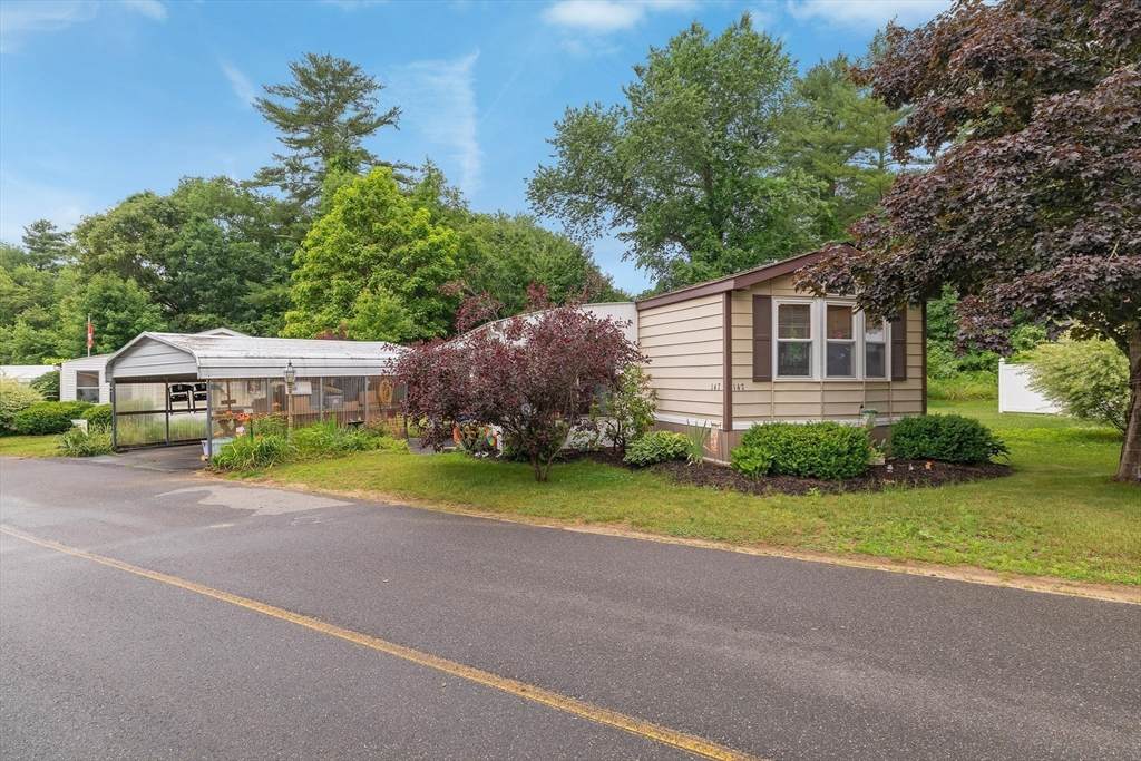 147 Pine Ave. - Photo 1