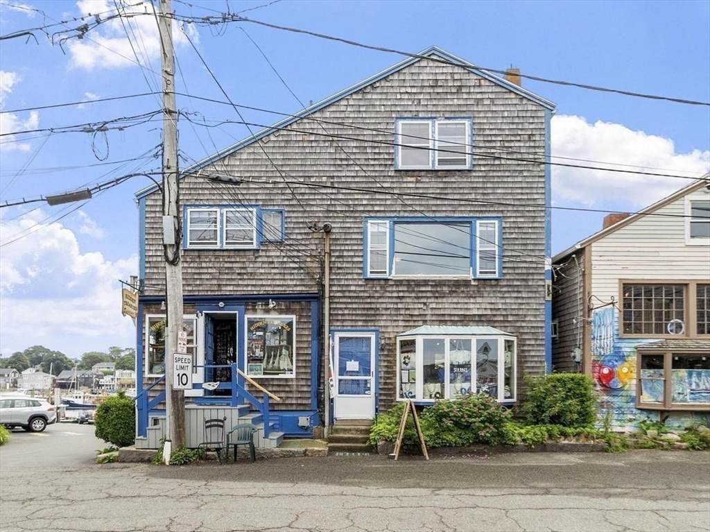 13 Bearskin Neck - Photo 1