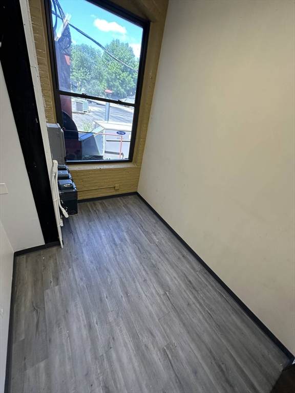 67 Maplewood - Photo 1