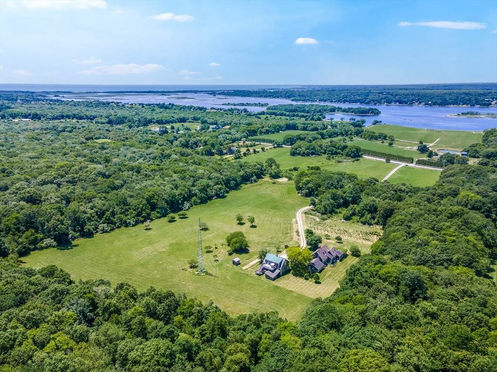 442 Horseneck Rd - Photo 1