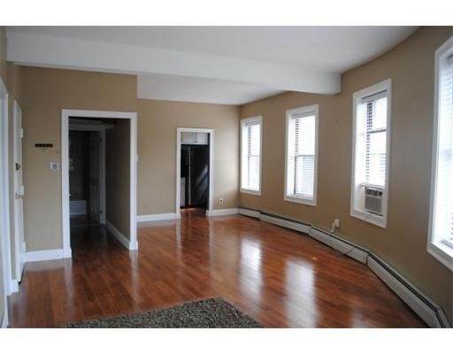 1880 Commonwealth Ave - Photo 1