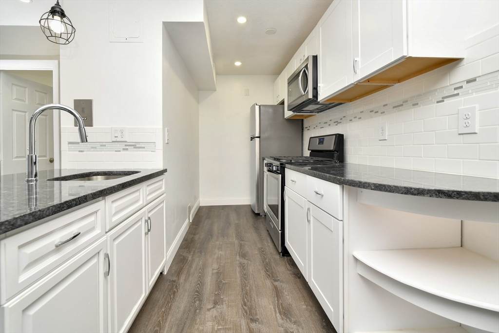 800 Hyde Park Avenue - Photo 1