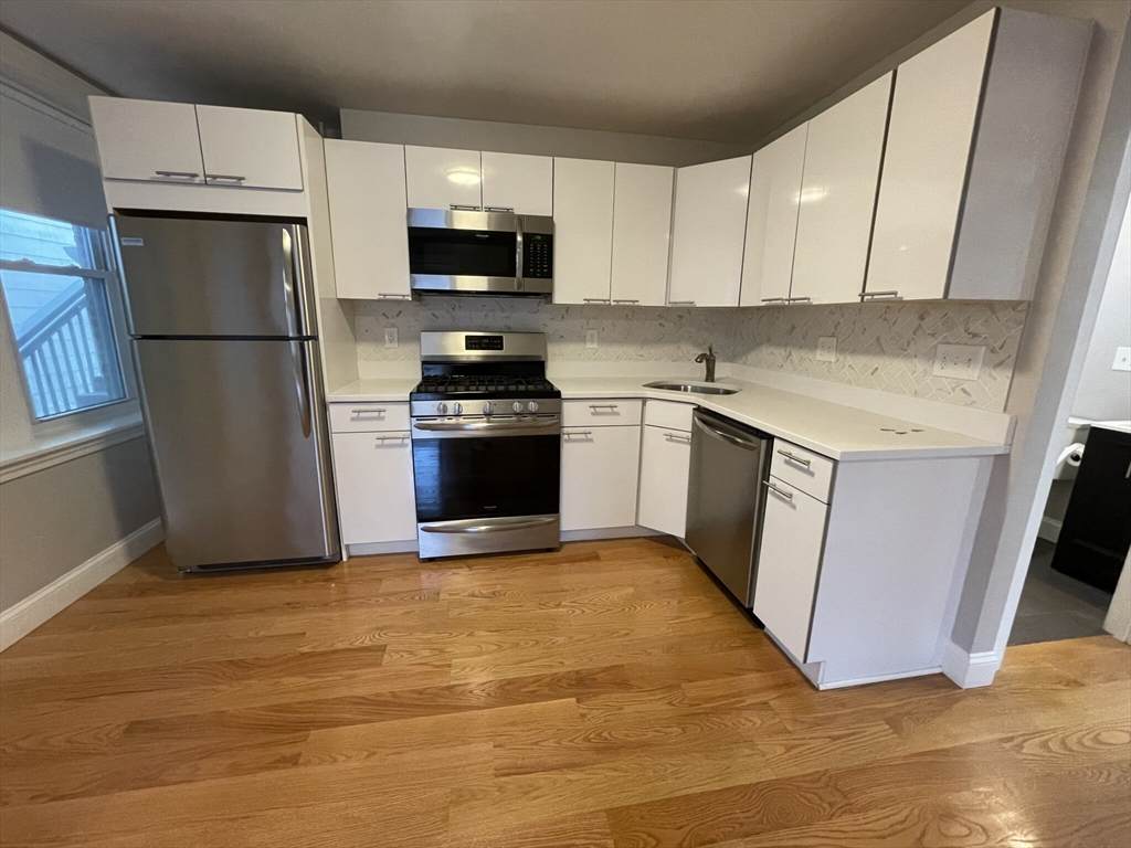 124 Berkshire St - Photo 1