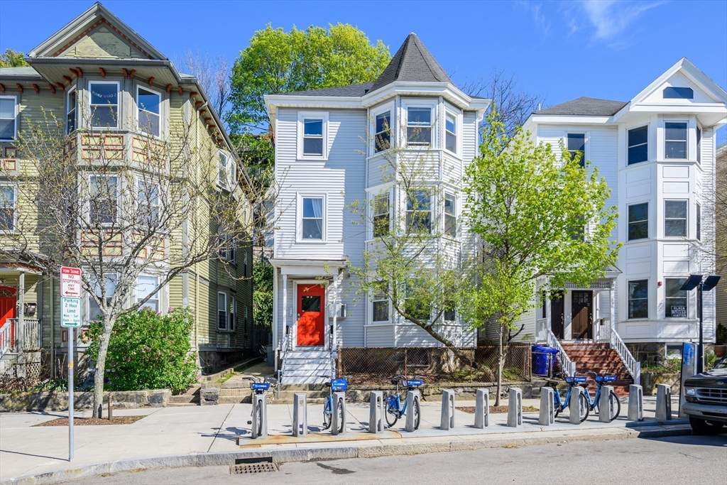 394 Centre St - Photo 1