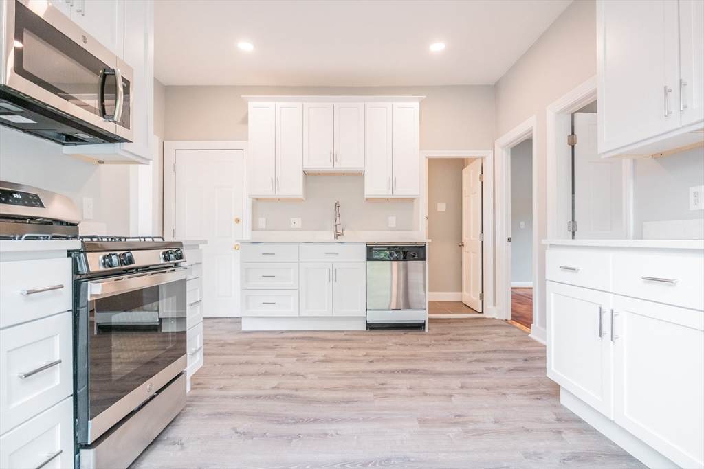 16 Rossmore Rd - Photo 1