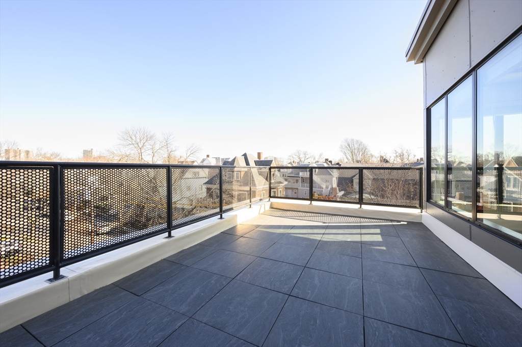 455 Harvard Street - Photo 1