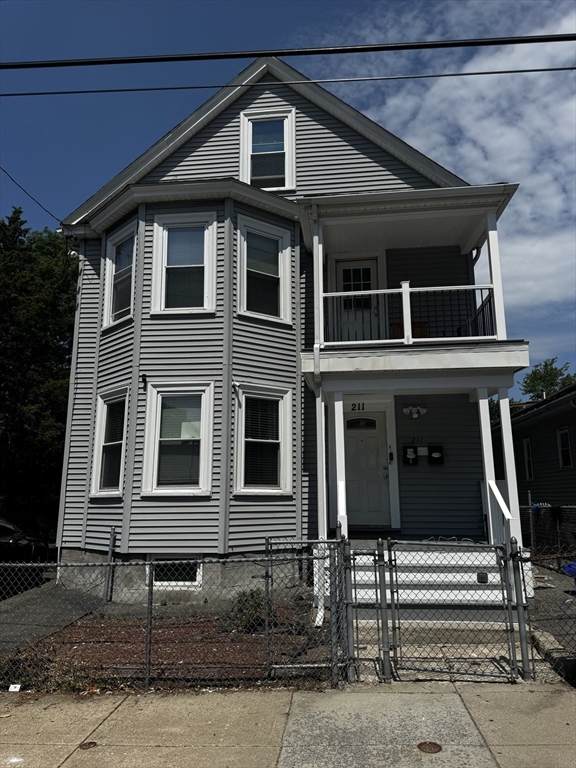 211 Delhi Street - Photo 1