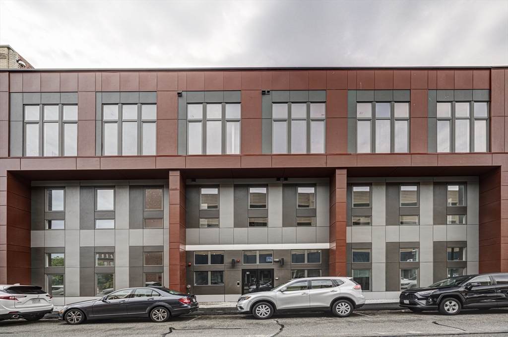 80 Middlesex St - Photo 1