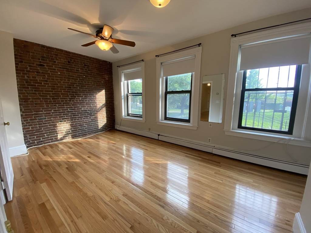 399 Massachusetts Ave - Photo 1