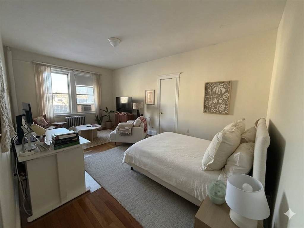 28 Colborne - Photo 1
