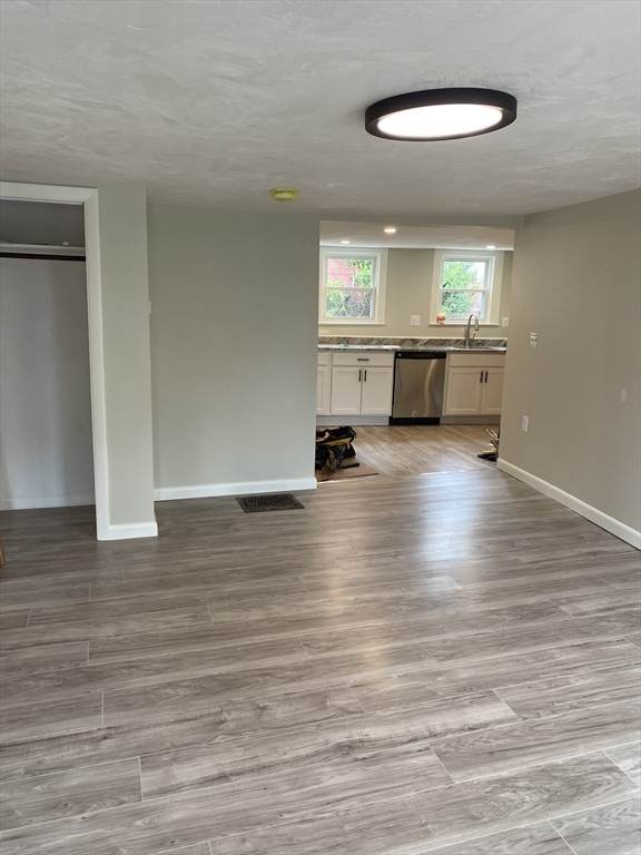 138 Marianna Street - Photo 1