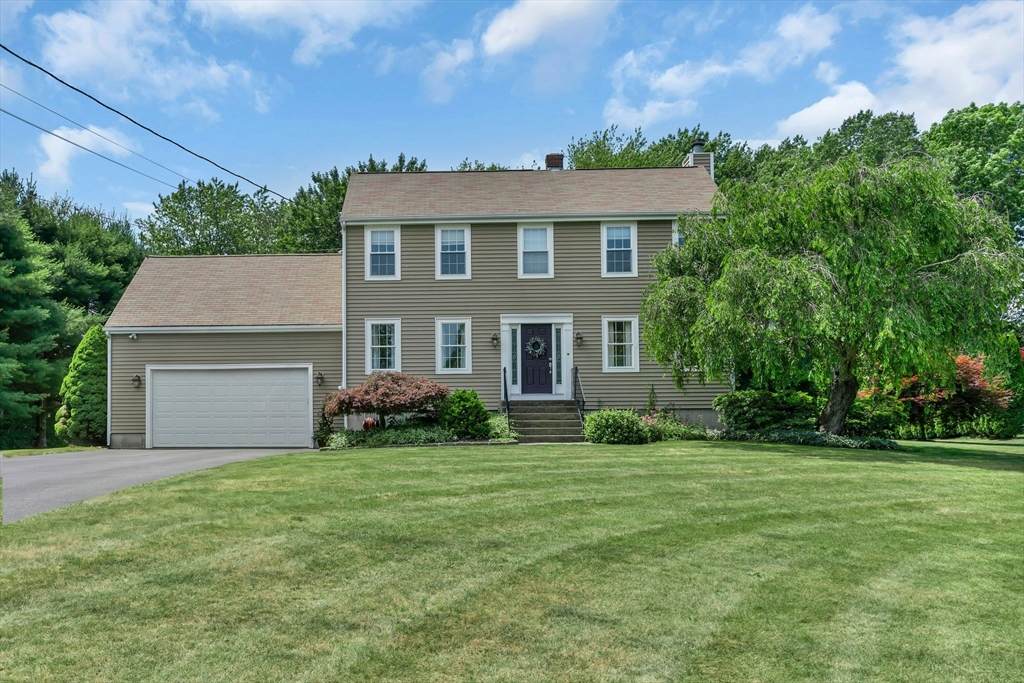 653 Lincoln St - Photo 1