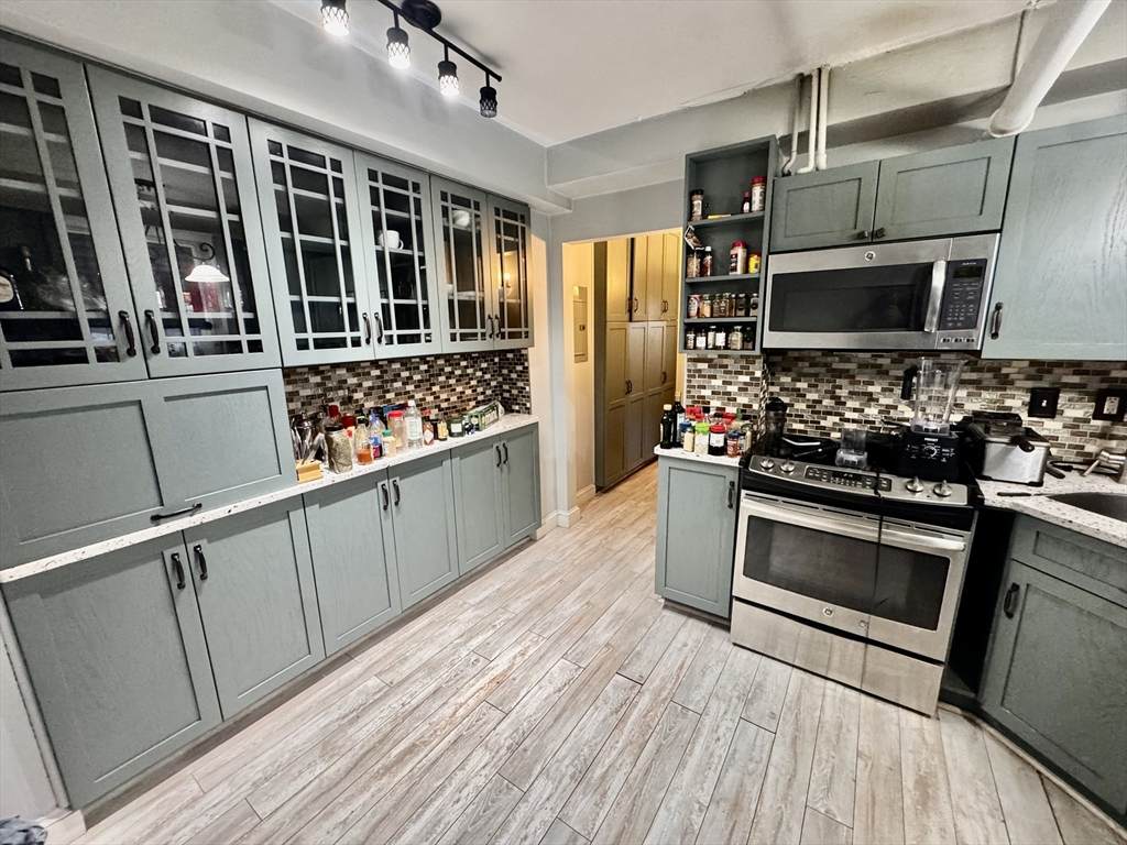 1662 Commonwealth Ave - Photo 1