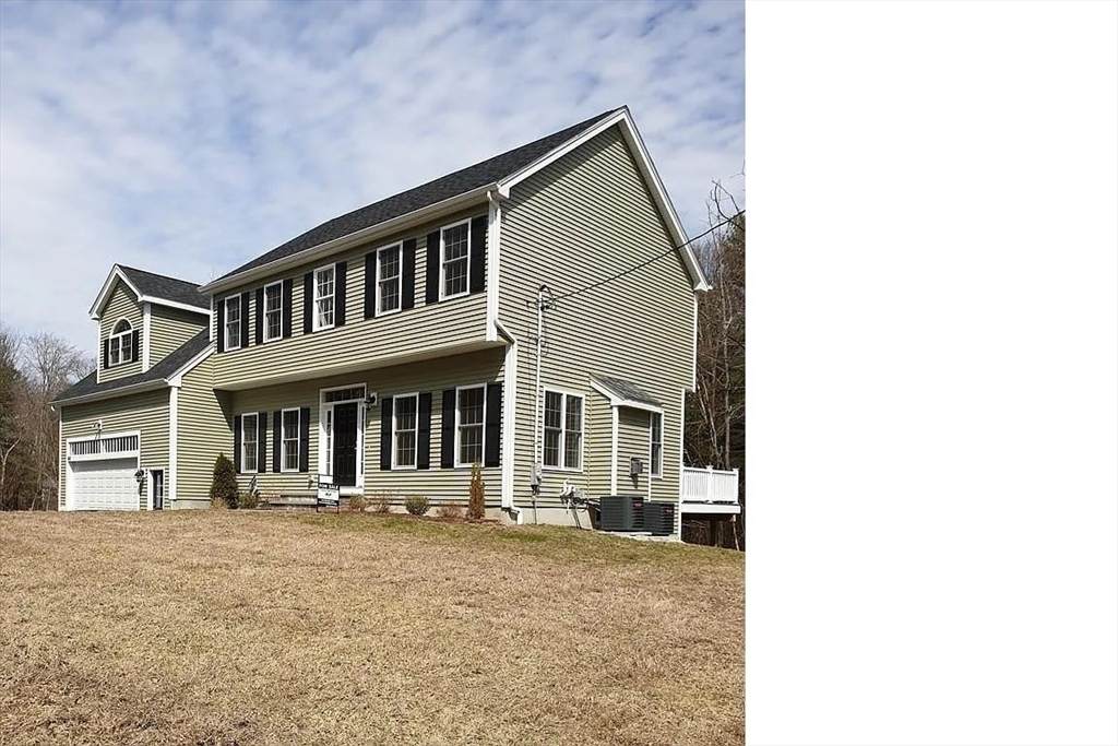 660 Mayflower Landing - Photo 1