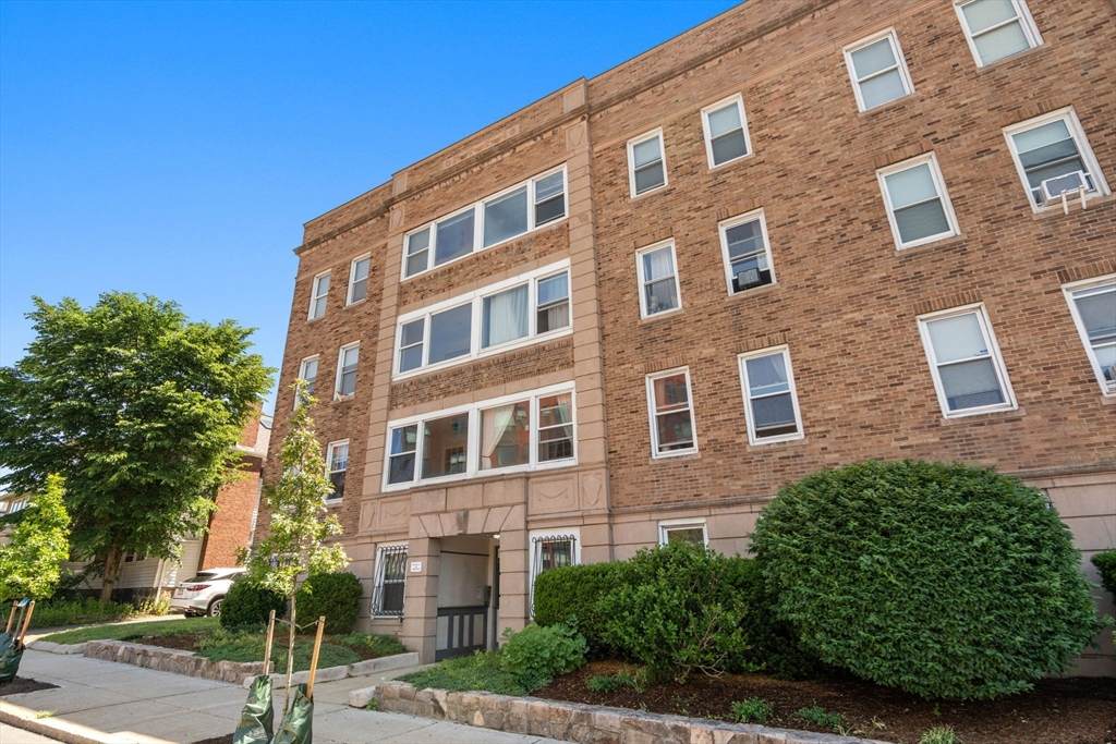 238 S Huntington Ave - Photo 1